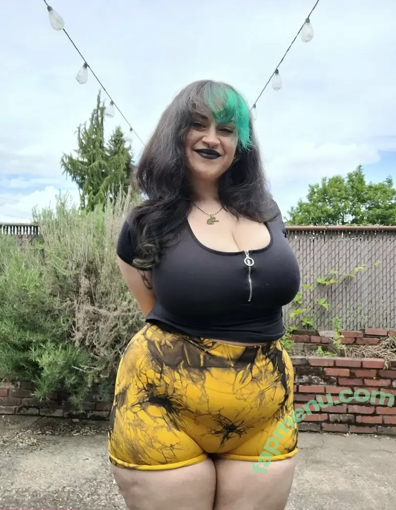 gutr0tted nude photo #0047 (gutr0tt)