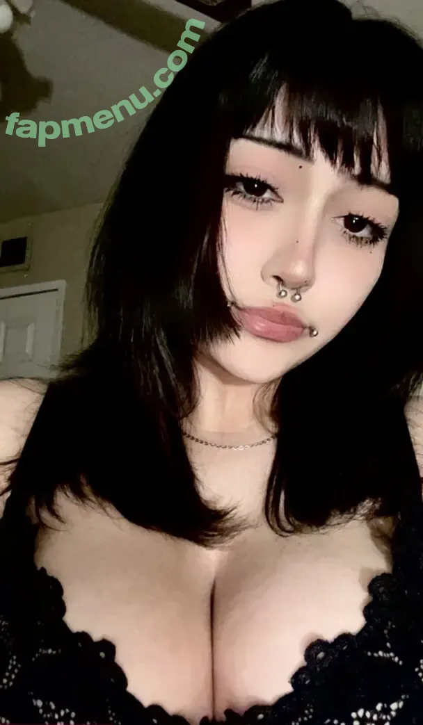 Guttergore1 nude photo #0016 (Victoria / bytebney / guttergore / ivnescne)
