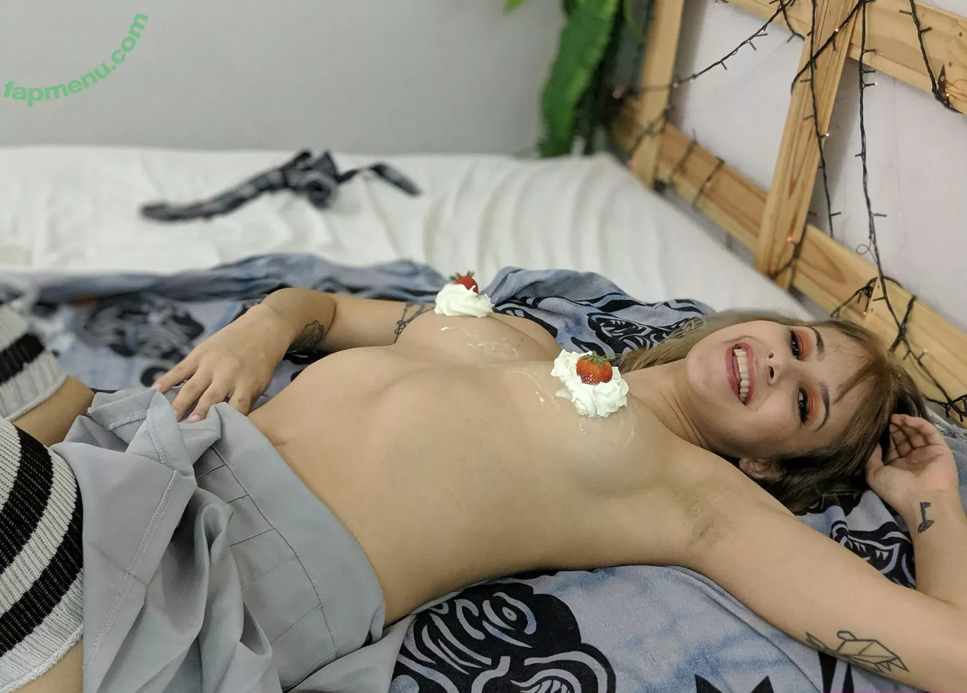 gweenblack nude photo #0225 (theblackqueenofficial)