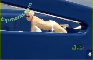 Gwen Stefani / gwenstefani nude photo #0072