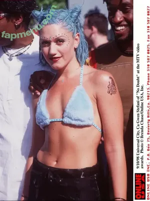 Gwen Stefani / gwenstefani nude photo #0112