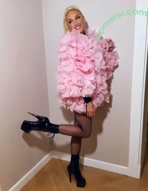 Gwen Stefani / gwenstefani nude photo #0131