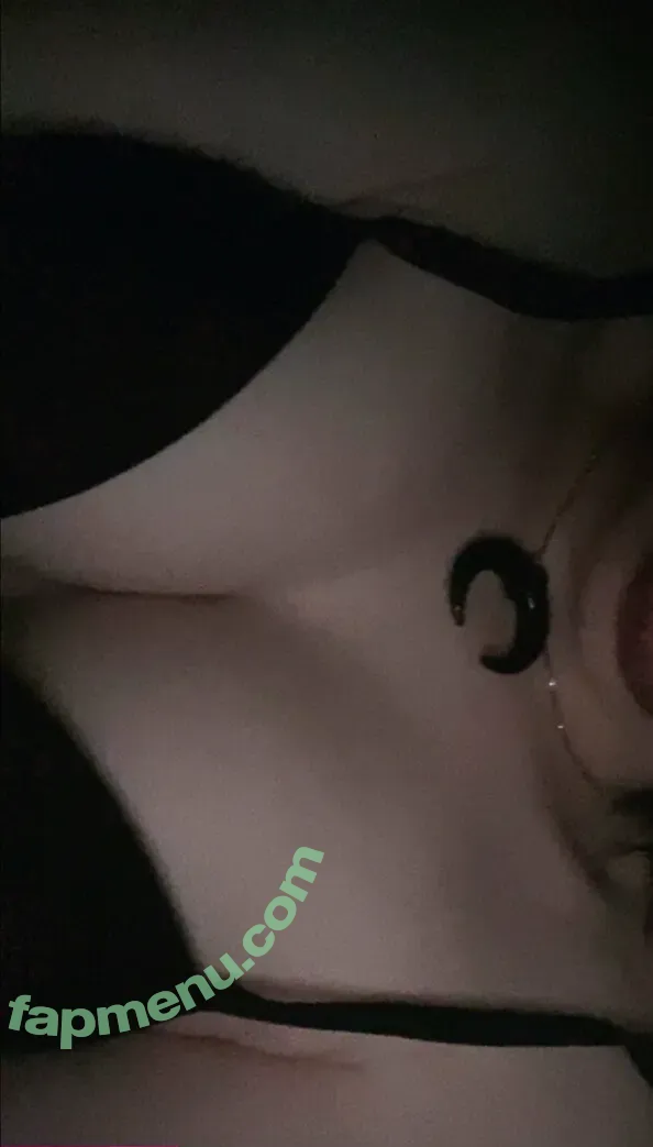 Gwendolyn nude photo #0046 (0ohvoodoo / gwendolynceline / oohvoodoo)