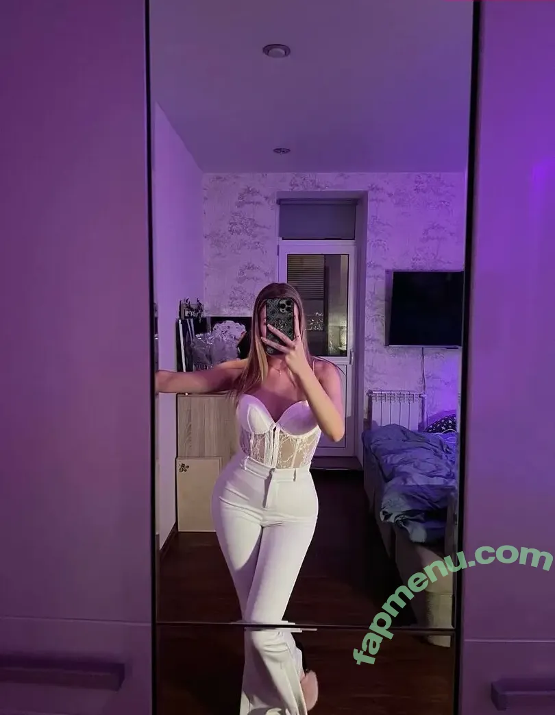 gwendolynharkey nude photo #0003 (gwen.sweetpurls / gwendolynceline)