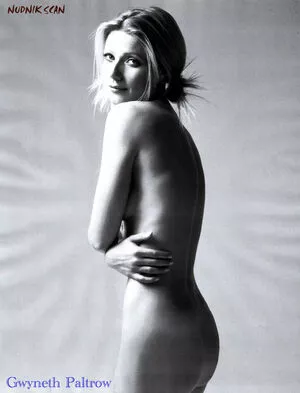 Gwyneth Paltrow / GwynethPaltrow nude photo #0250