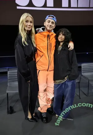 Gwyneth Paltrow / GwynethPaltrow nude photo #0739