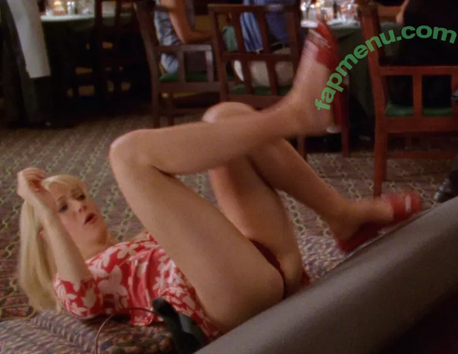 Gwyneth Paltrow nude photo #0195 (GwynethPaltrow)