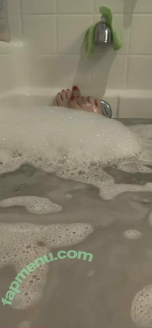 gwyneths_feet nude photo #0021 (gwyneeeth_)