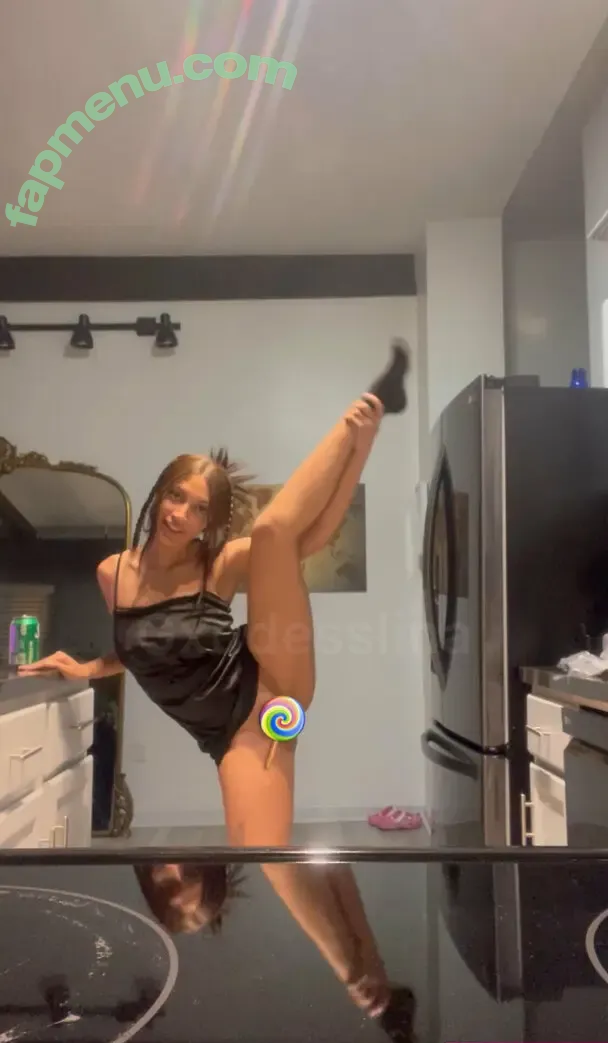 gxddesslina nude photo #0001 (gxddesslunaaa)