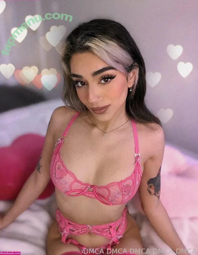 gymleadersaira nude photo #0001 (gymleadersaira)