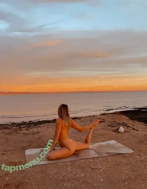 Gypseas On The Road / GypseasOnTheRoad / gypseas_ontheroad / yogi_mermaid nude photo #0003