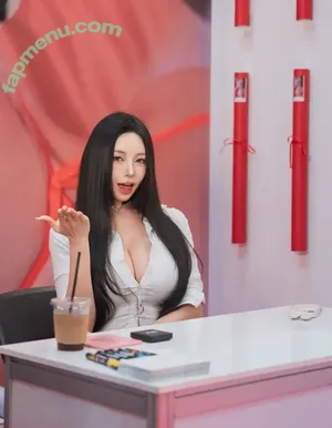 h___rvn / rvn1015 nude photo #0856