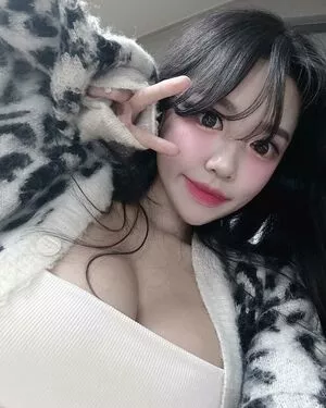 h___xee / 요니링 nude photo #0003