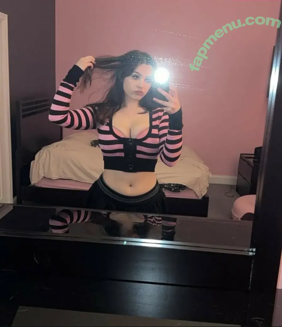 h00chie nude photo #0018 (springscary)