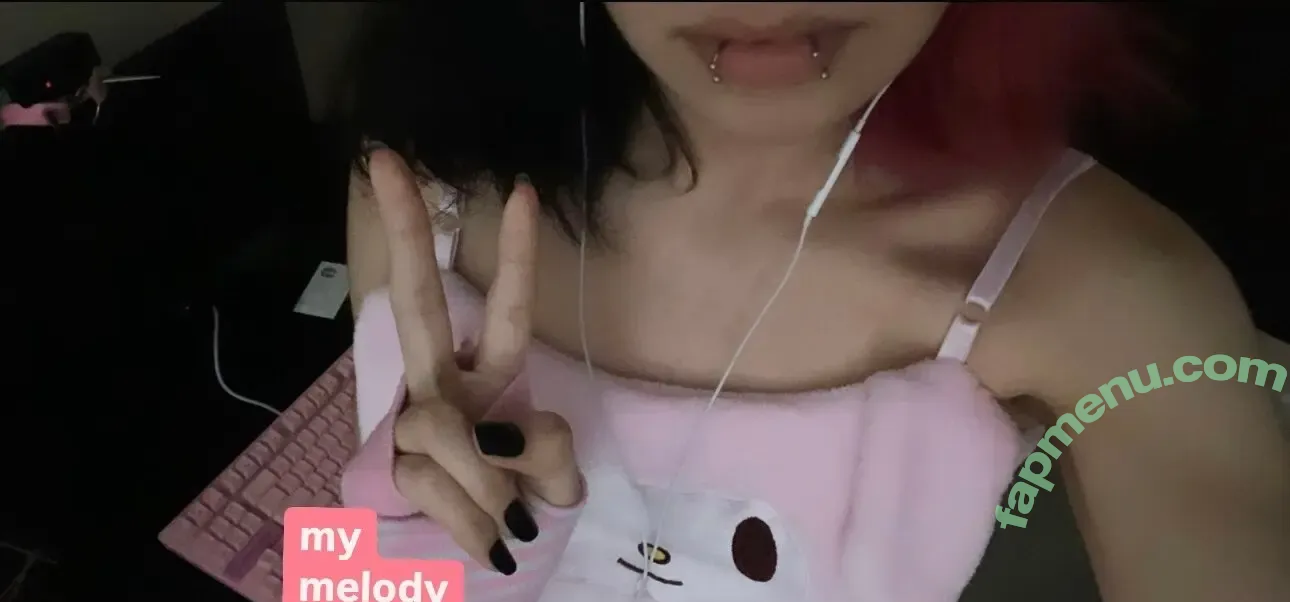 h3llsbrat nude photo #0018 (h3llsbrat)