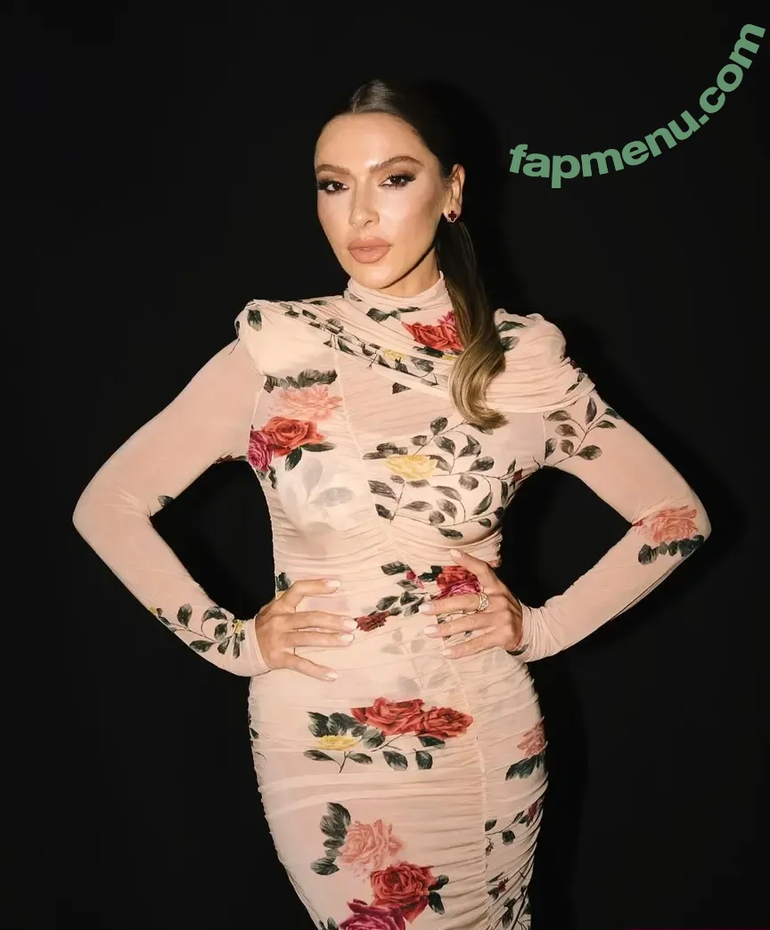 Hadise nude photo #0143 (hadisex)