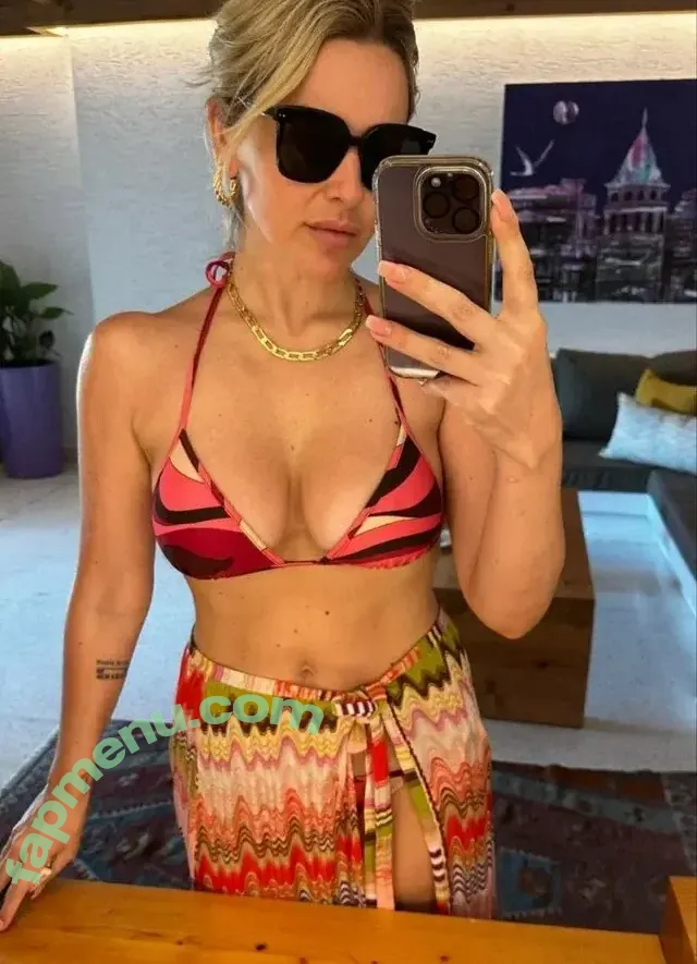 Hadise nude photo #0231 (hadisex)