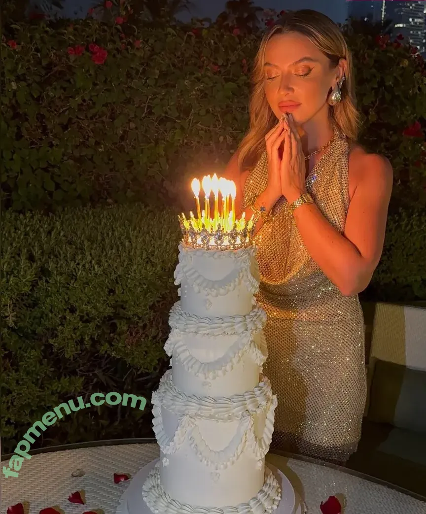 Hadise nude photo #0259 (hadisex)