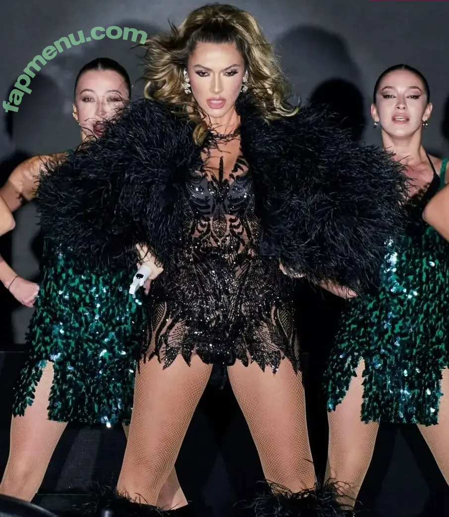 Hadise nude photo #0270 (hadisex)