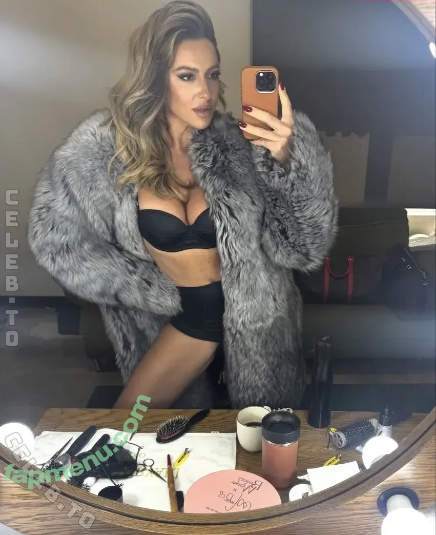 Hadise nude photo #0277 (hadisex)