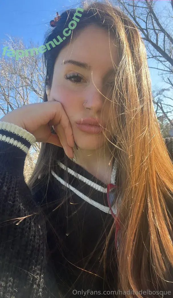 haditadelbosque nude photo #0032 (haditadelbosque)