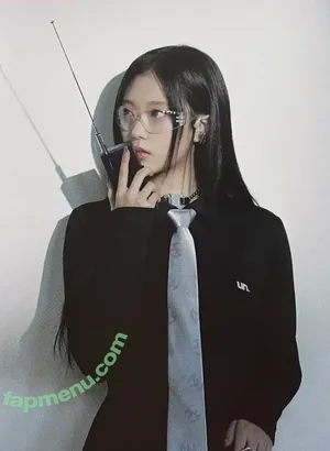 Haerin / Jeans / NewJeans_twt / newjeans_official nude photo #0037