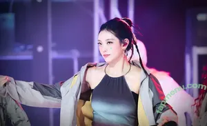 Haerin / Jeans / NewJeans_twt / newjeans_official nude photo #0057