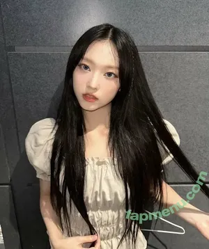 Haerin / Jeans / NewJeans_twt / newjeans_official nude photo #0111