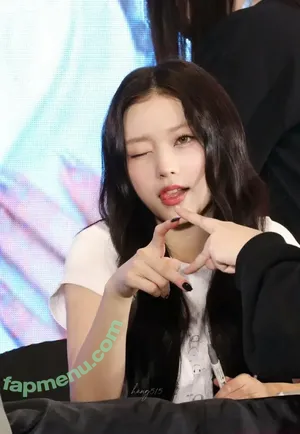 Haerin / Jeans / NewJeans_twt / newjeans_official nude photo #0130