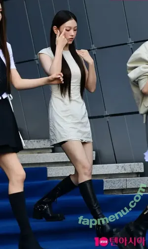 Haerin / Jeans / NewJeans_twt / newjeans_official nude photo #0153