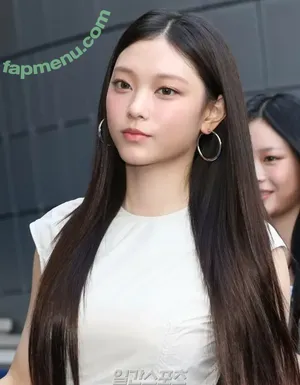 Haerin / Jeans / NewJeans_twt / newjeans_official nude photo #0160