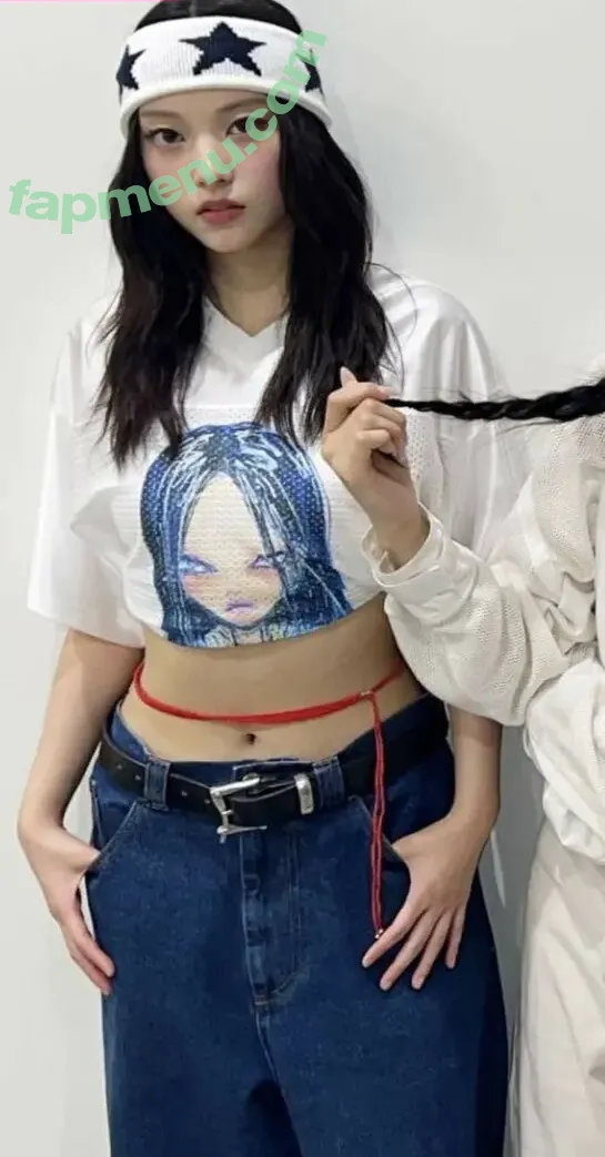 Haerin nude photo #0005 (Jeans / NewJeans_twt / newjeans_official)