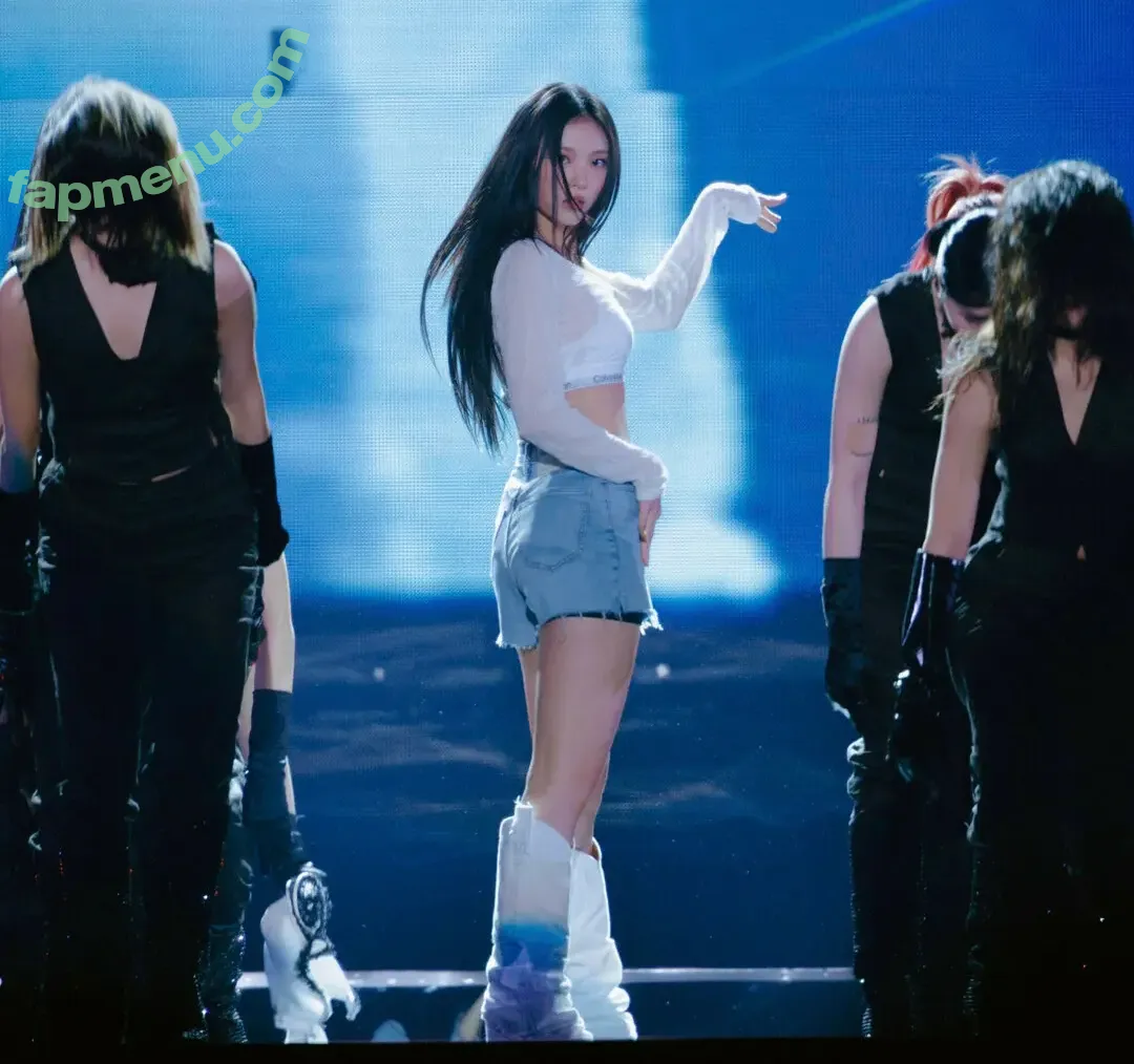 Haerin nude photo #0008 (Jeans / NewJeans_twt / newjeans_official)