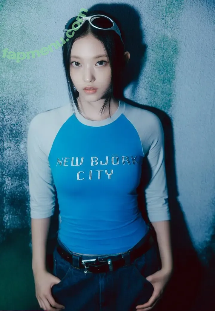 Haerin nude photo #0009 (Jeans / NewJeans_twt / newjeans_official)