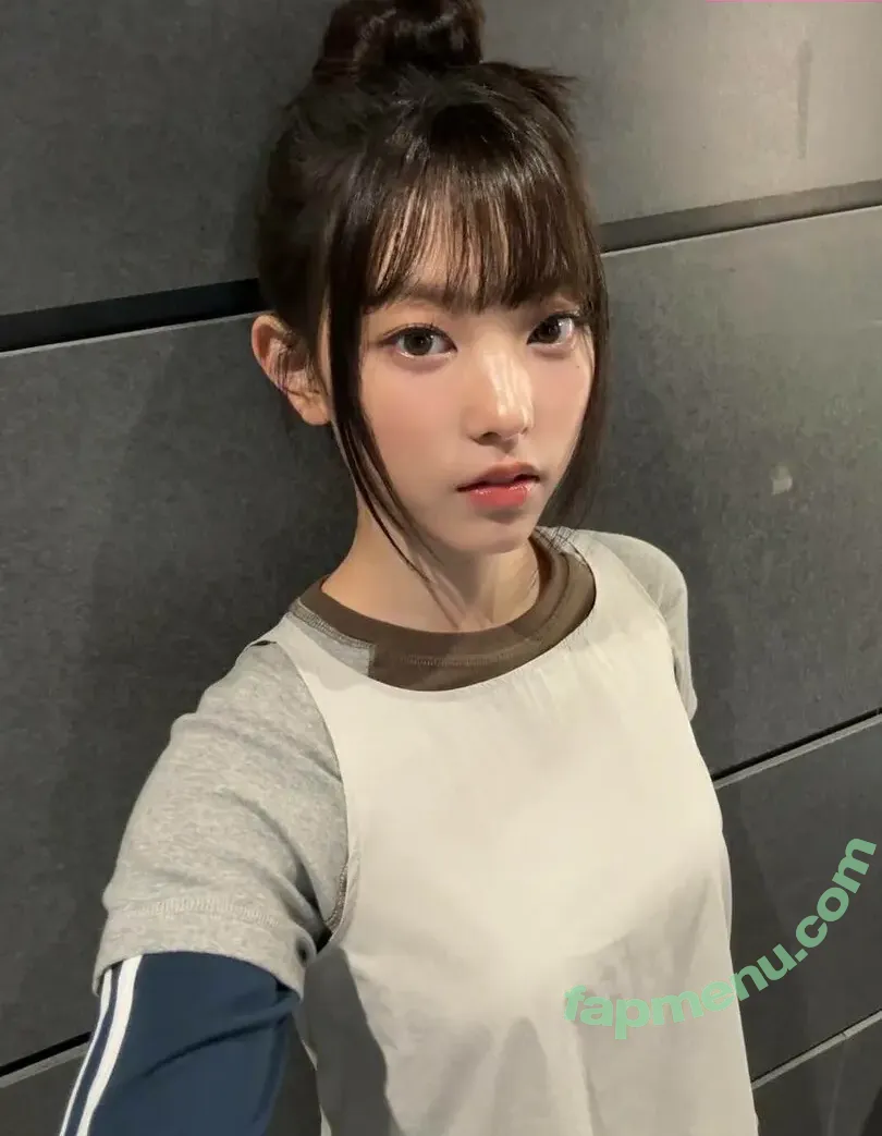 Haerin nude photo #0012 (Jeans / NewJeans_twt / newjeans_official)