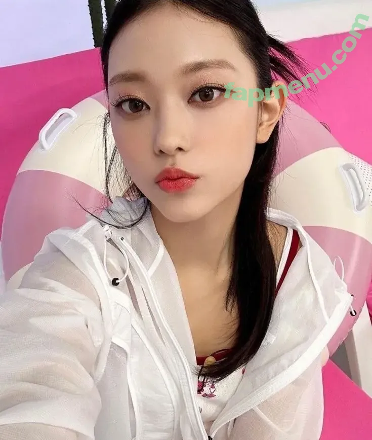 Haerin nude photo #0025 (Jeans / NewJeans_twt / newjeans_official)