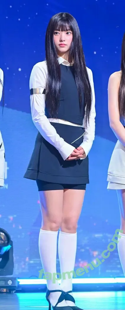 Haerin nude photo #0030 (Jeans / NewJeans_twt / newjeans_official)