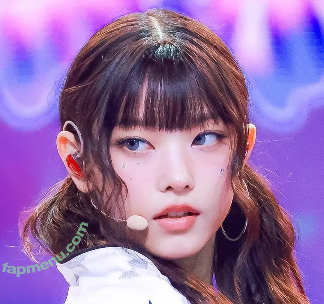 Haerin nude photo #0047 (Jeans / NewJeans_twt / newjeans_official)