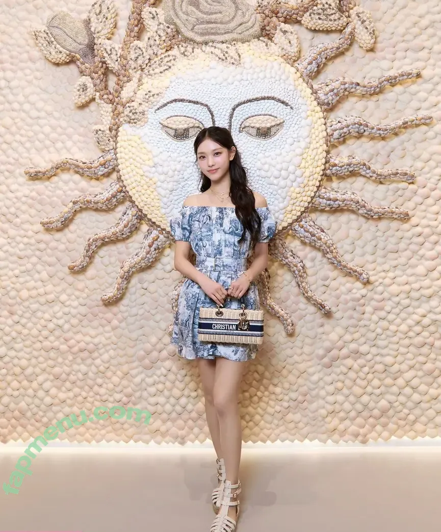 Haerin nude photo #0063 (Jeans / NewJeans_twt / newjeans_official)