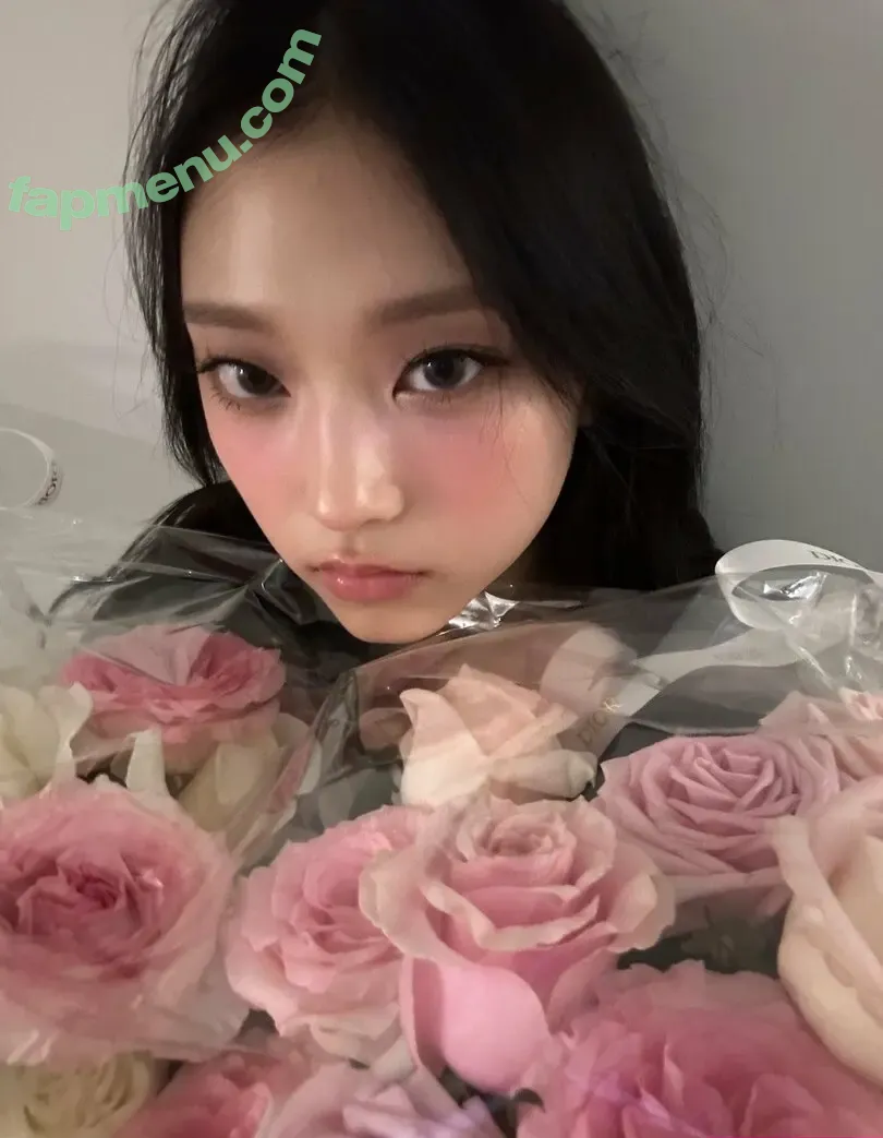 Haerin nude photo #0072 (Jeans / NewJeans_twt / newjeans_official)