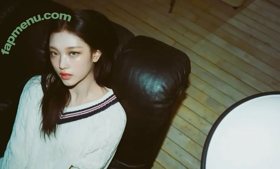 Haerin nude photo #0074 (Jeans / NewJeans_twt / newjeans_official)