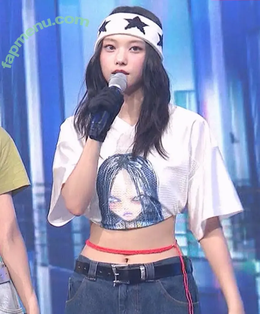 Haerin nude photo #0078 (Jeans / NewJeans_twt / newjeans_official)