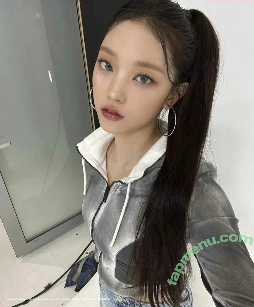 Haerin nude photo #0081 (Jeans / NewJeans_twt / newjeans_official)