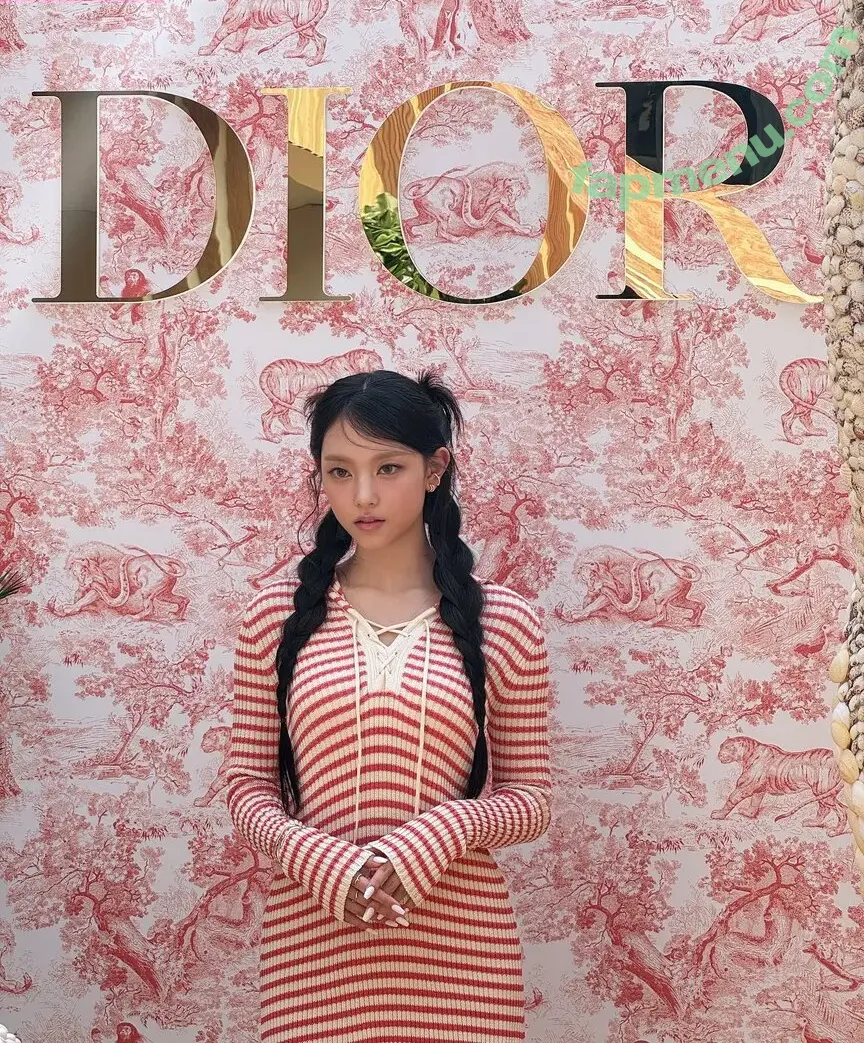 Haerin nude photo #0085 (Jeans / NewJeans_twt / newjeans_official)