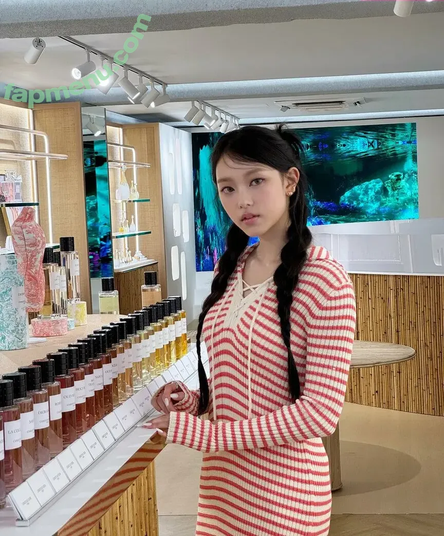 Haerin nude photo #0086 (Jeans / NewJeans_twt / newjeans_official)