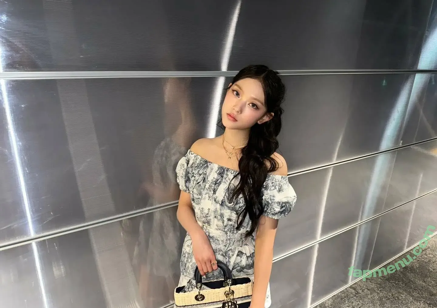 Haerin nude photo #0091 (Jeans / NewJeans_twt / newjeans_official)