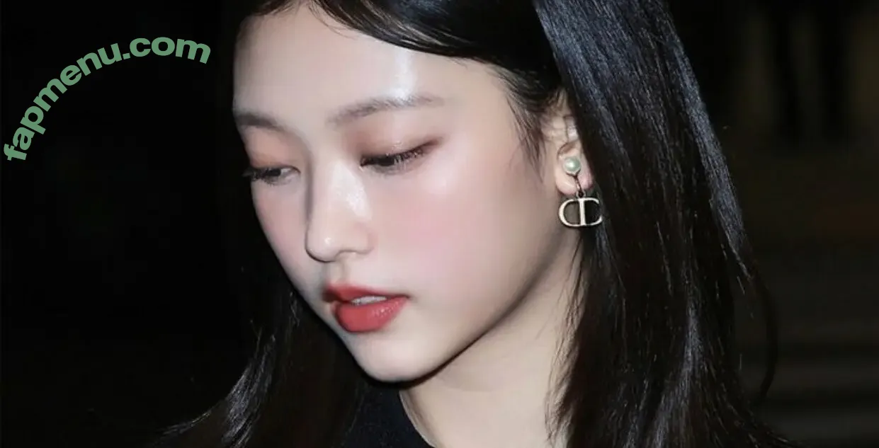 Haerin nude photo #0132 (Jeans / NewJeans_twt / newjeans_official)