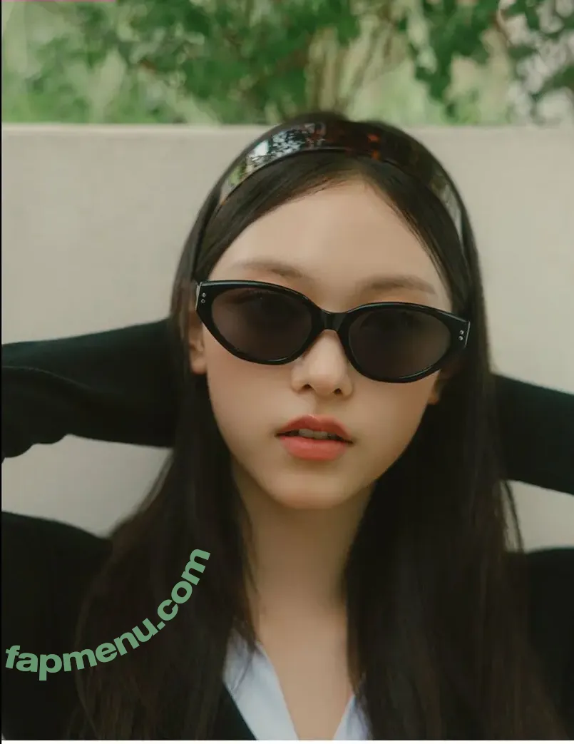 Haerin nude photo #0164 (Jeans / NewJeans_twt / newjeans_official)