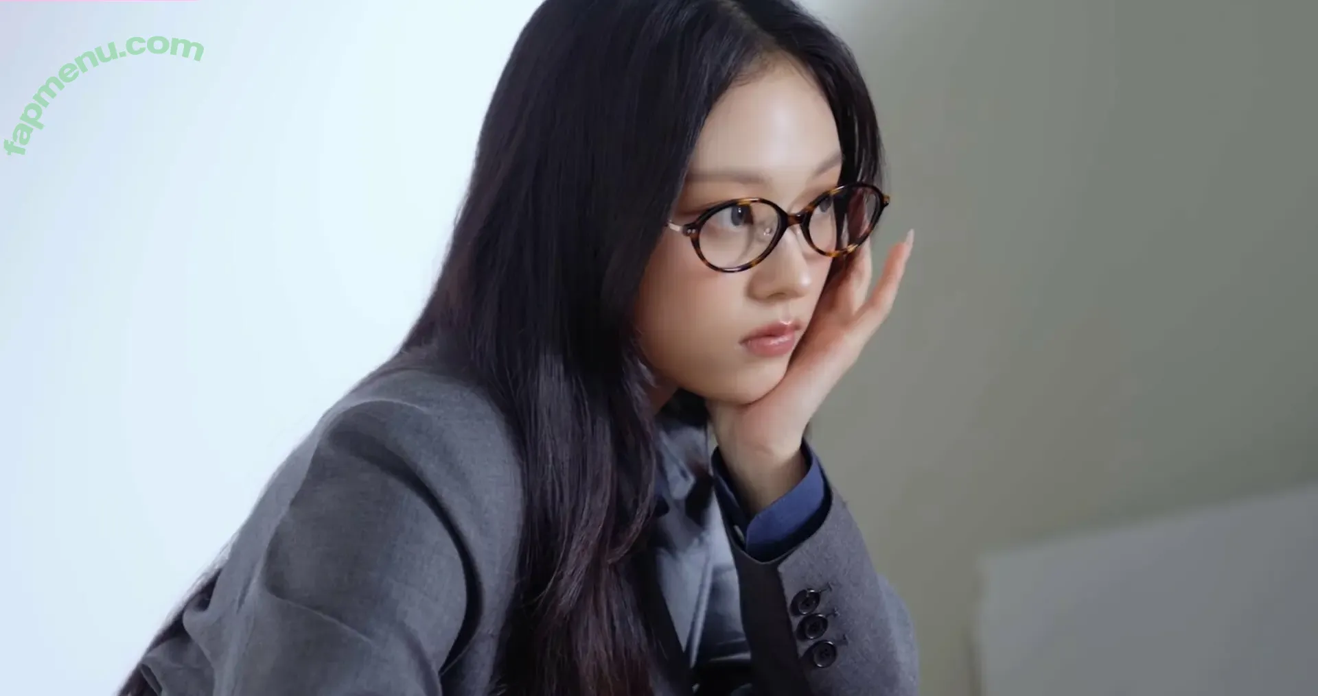 Haerin nude photo #0200 (Jeans / NewJeans_twt / newjeans_official)