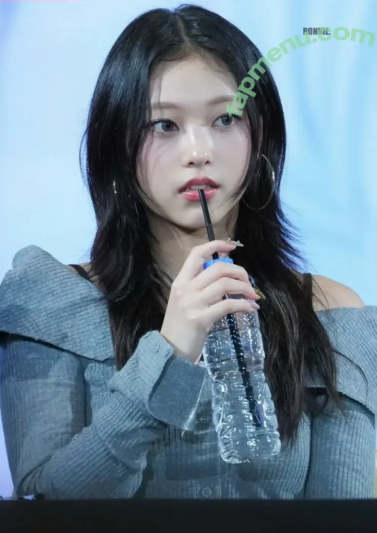 Haerin nude photo #0213 (Jeans / NewJeans_twt / newjeans_official)